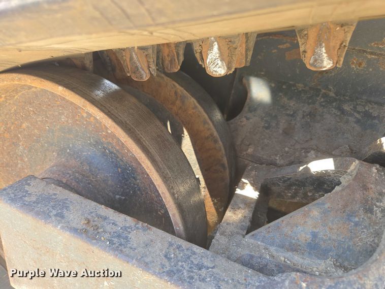 image for item EN3892 Kubota SVL 75-2 tracked skid steer loader