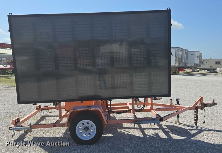 image for item EN3893 Wanco message board trailer 