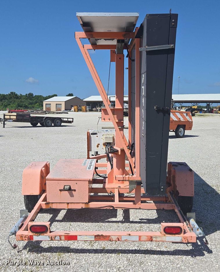 image for item EN3893 Wanco message board trailer 