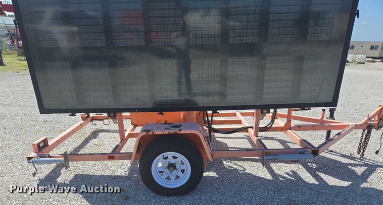 image for item EN3893 Wanco message board trailer 