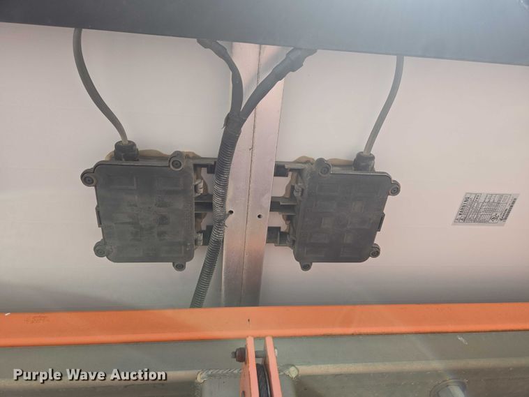 image for item EN3893 Wanco message board trailer 