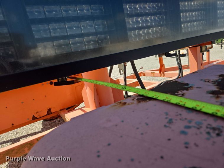 image for item EN3893 Wanco message board trailer 