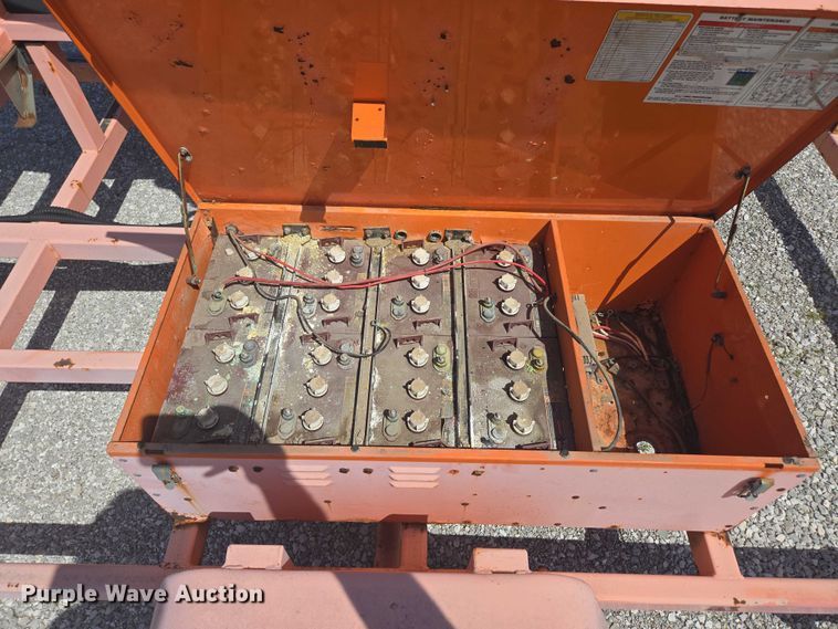 image for item EN3893 Wanco message board trailer 