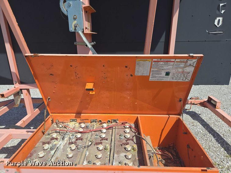 image for item EN3893 Wanco message board trailer 