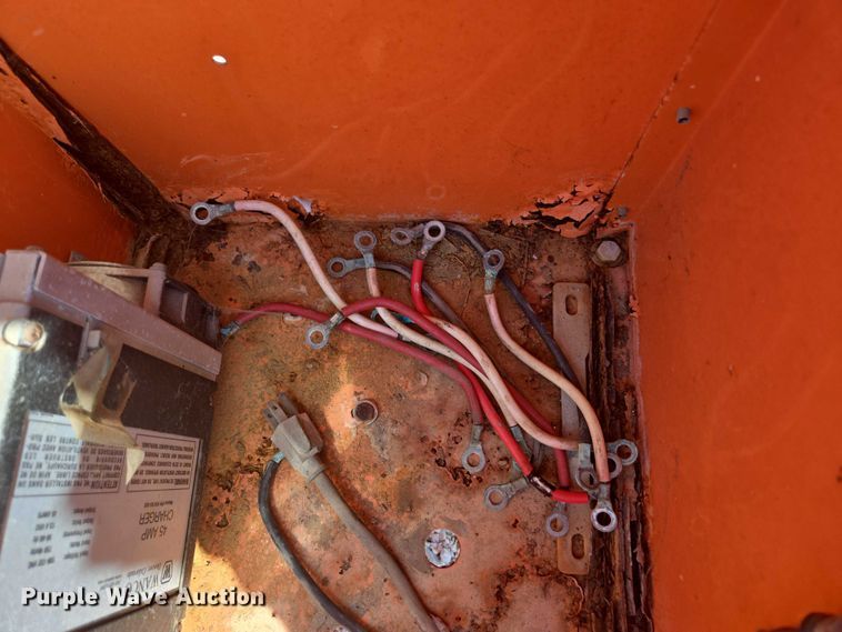 image for item EN3893 Wanco message board trailer 