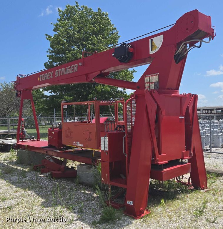 image for item EN3898 Terex-RO TC2863 crane truck bed