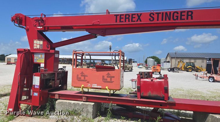 image for item EN3898 Terex-RO TC2863 crane truck bed