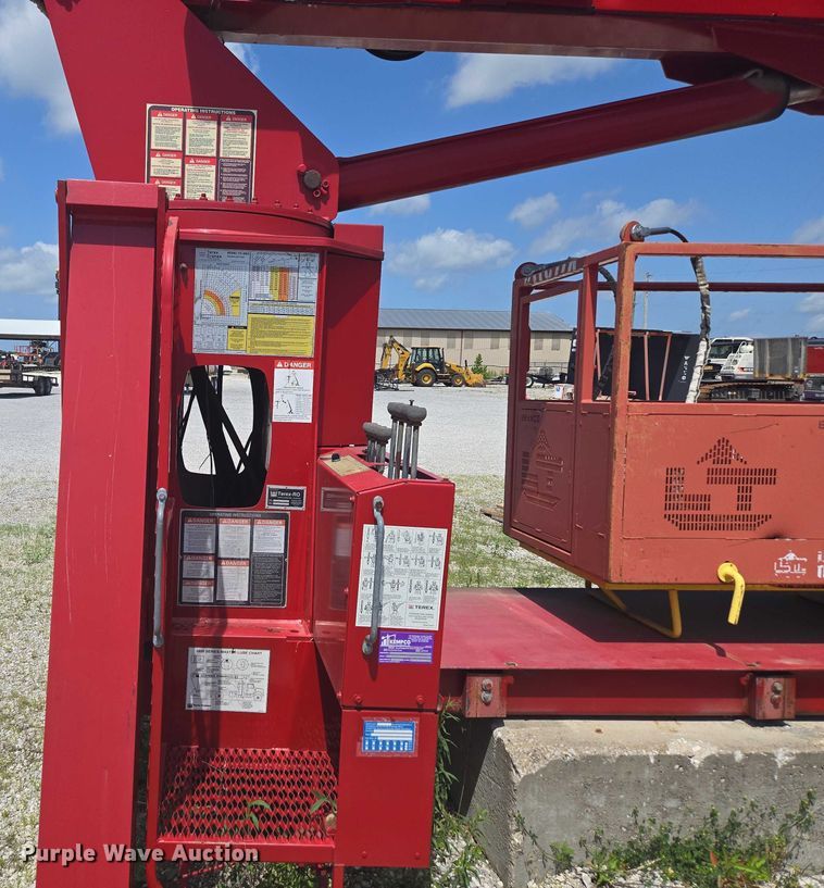 image for item EN3898 Terex-RO TC2863 crane truck bed