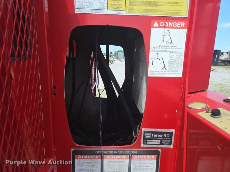 image for item EN3898 Terex-RO TC2863 crane truck bed