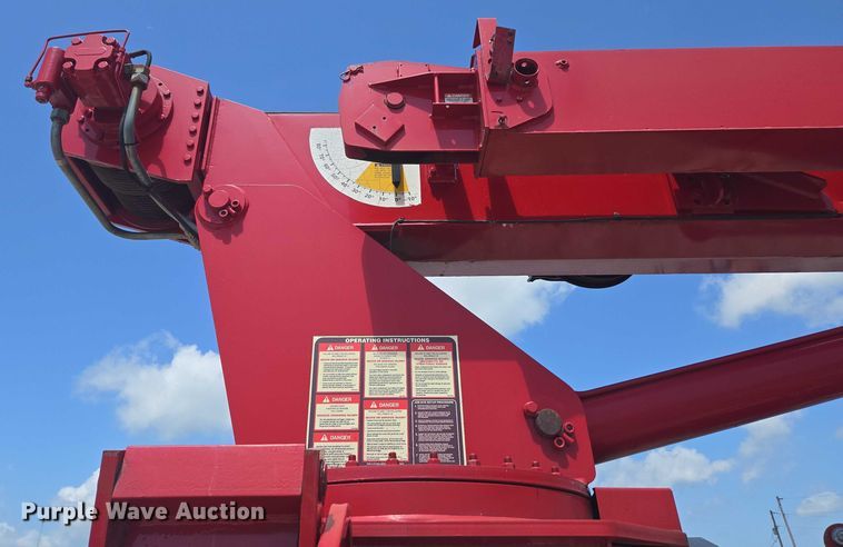 image for item EN3898 Terex-RO TC2863 crane truck bed