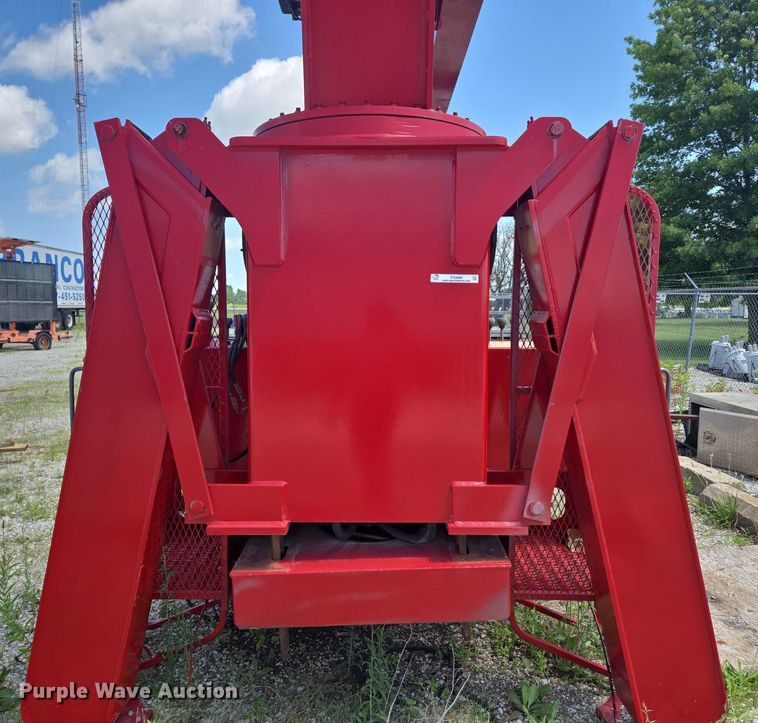 image for item EN3898 Terex-RO TC2863 crane truck bed