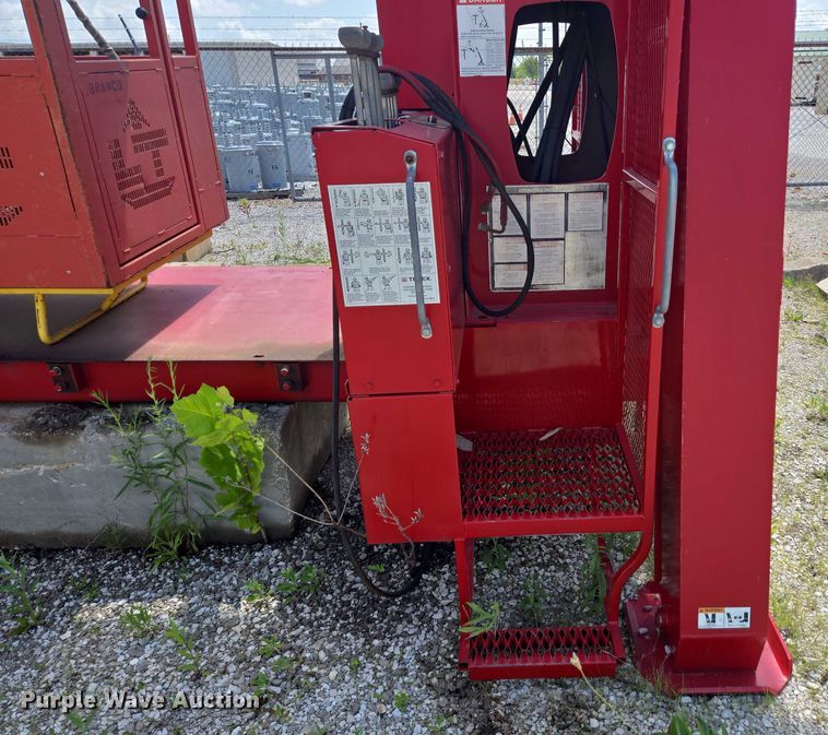 image for item EN3898 Terex-RO TC2863 crane truck bed