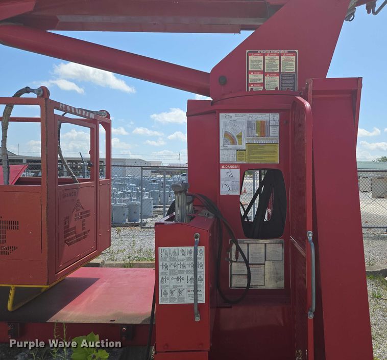 image for item EN3898 Terex-RO TC2863 crane truck bed