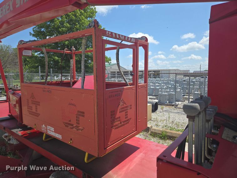 image for item EN3898 Terex-RO TC2863 crane truck bed