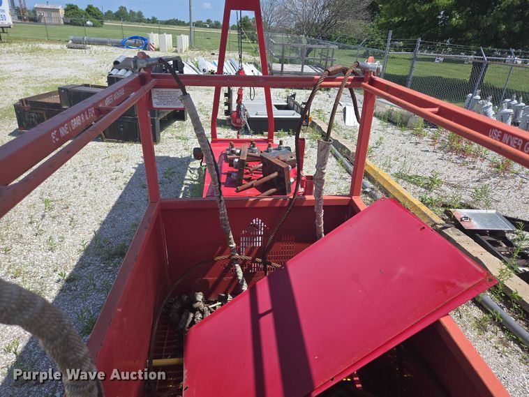 image for item EN3898 Terex-RO TC2863 crane truck bed