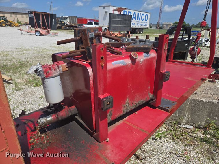 image for item EN3898 Terex-RO TC2863 crane truck bed