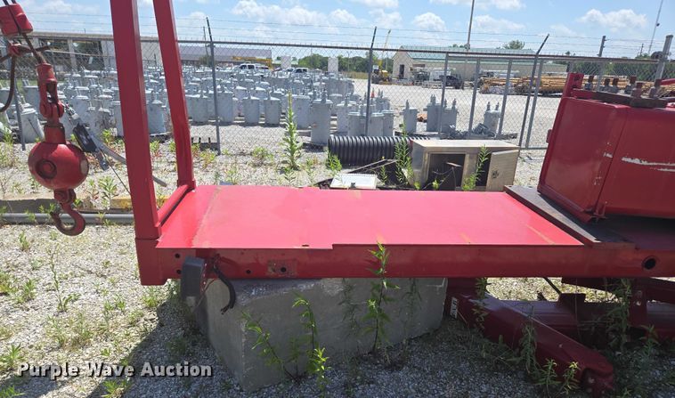 image for item EN3898 Terex-RO TC2863 crane truck bed