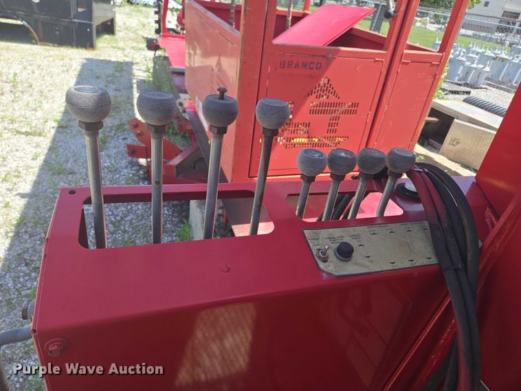 image for item EN3898 Terex-RO TC2863 crane truck bed