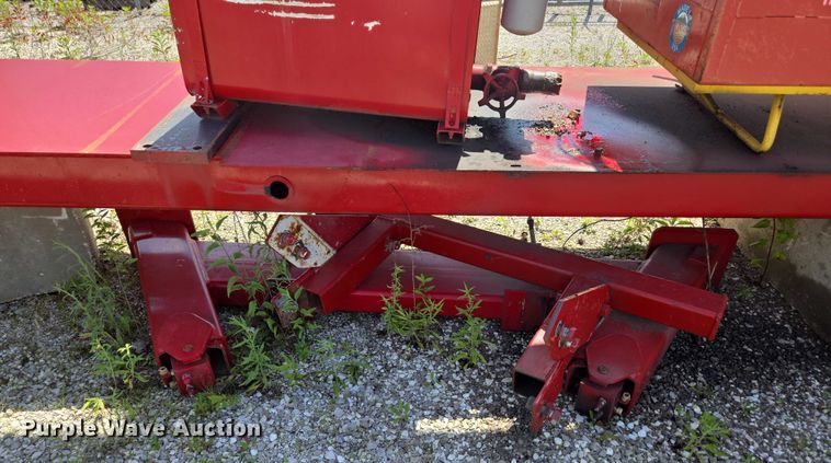 image for item EN3898 Terex-RO TC2863 crane truck bed