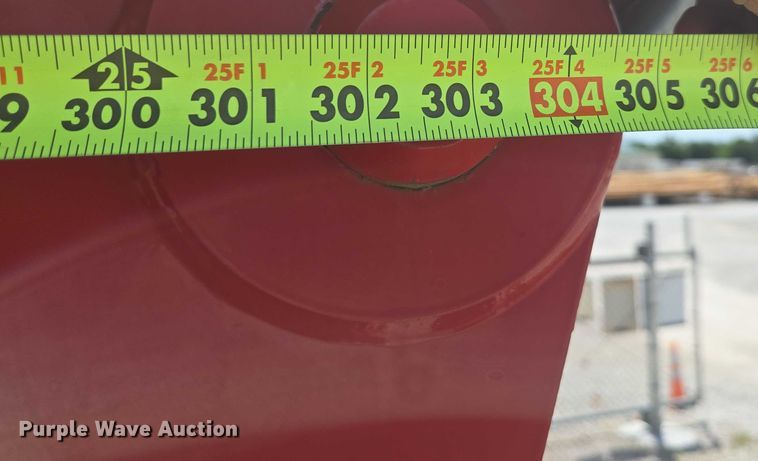 image for item EN3898 Terex-RO TC2863 crane truck bed