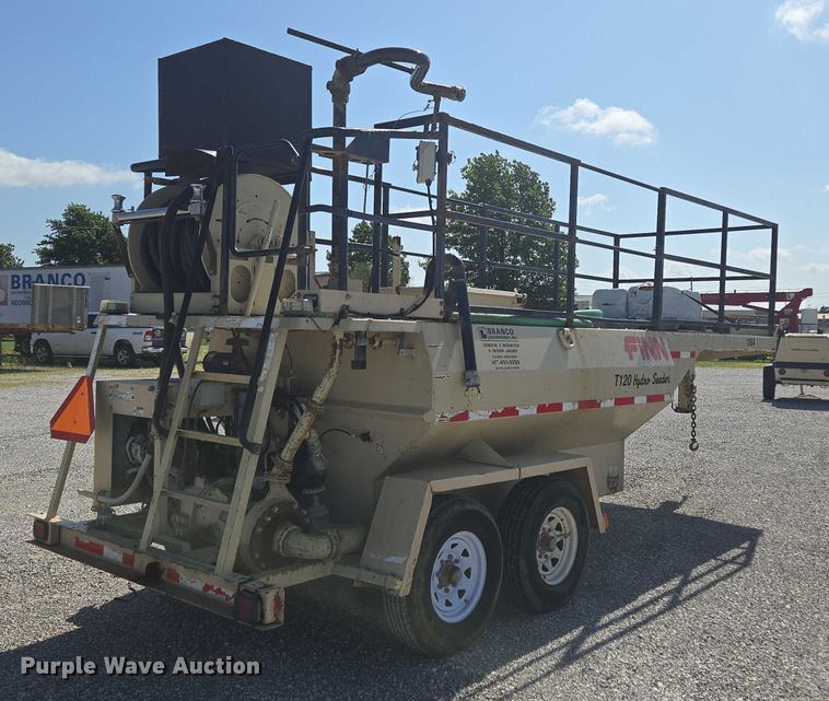 image for item EN3899 2005 Finn T120GN II hydroseeder