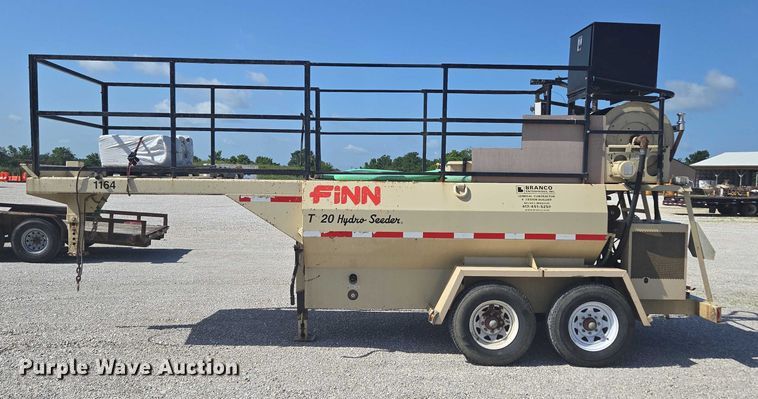 image for item EN3899 2005 Finn T120GN II hydroseeder