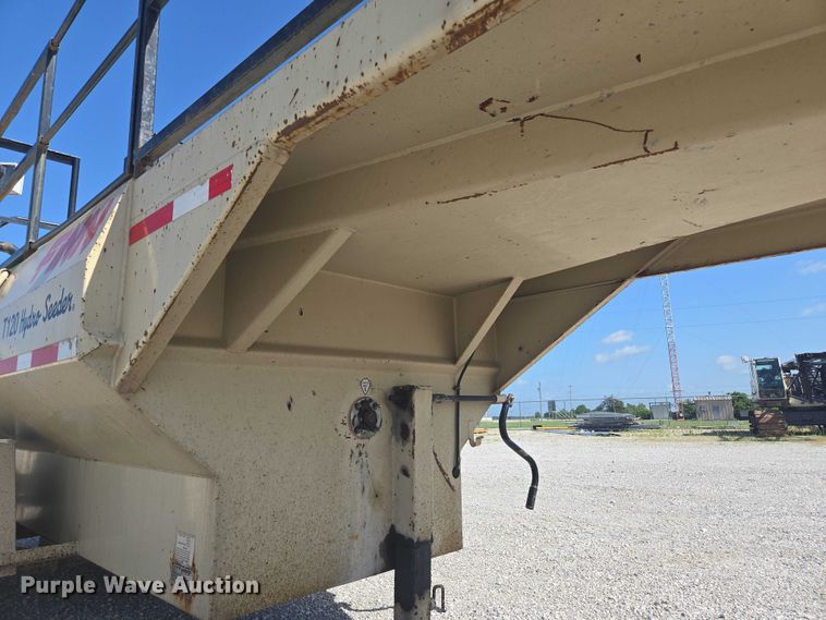 image for item EN3899 2005 Finn T120GN II hydroseeder