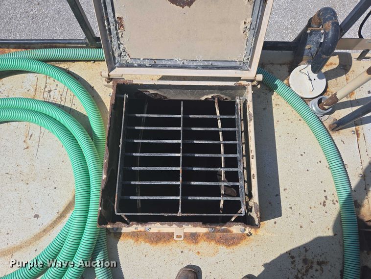 image for item EN3899 2005 Finn T120GN II hydroseeder