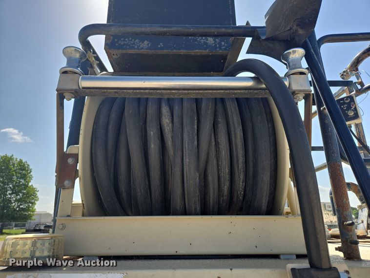 image for item EN3899 2005 Finn T120GN II hydroseeder