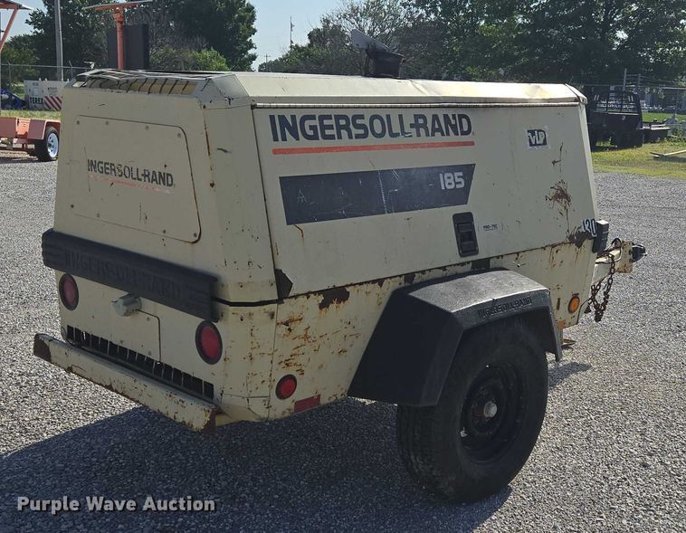 image for item EN3901 1999 Ingersoll Rand P185WD air compressor