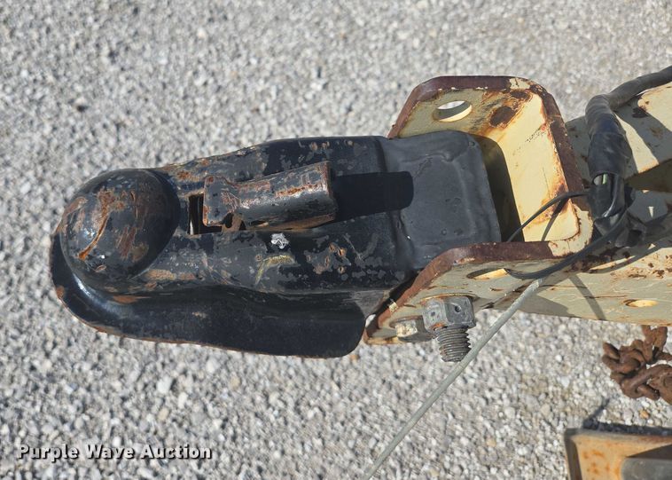 image for item EN3901 1999 Ingersoll Rand P185WD air compressor