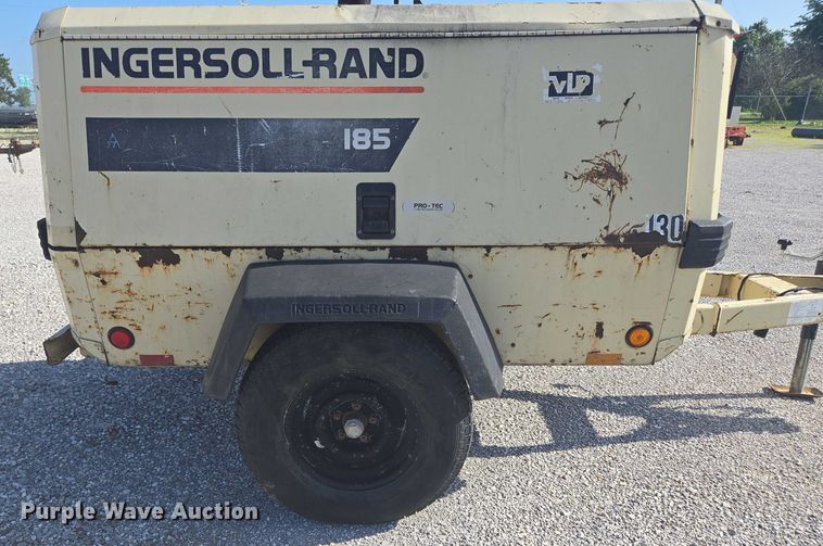 image for item EN3901 1999 Ingersoll Rand P185WD air compressor