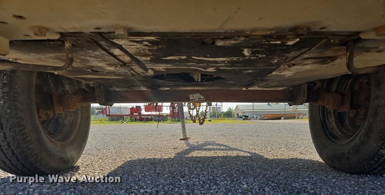 image for item EN3901 1999 Ingersoll Rand P185WD air compressor