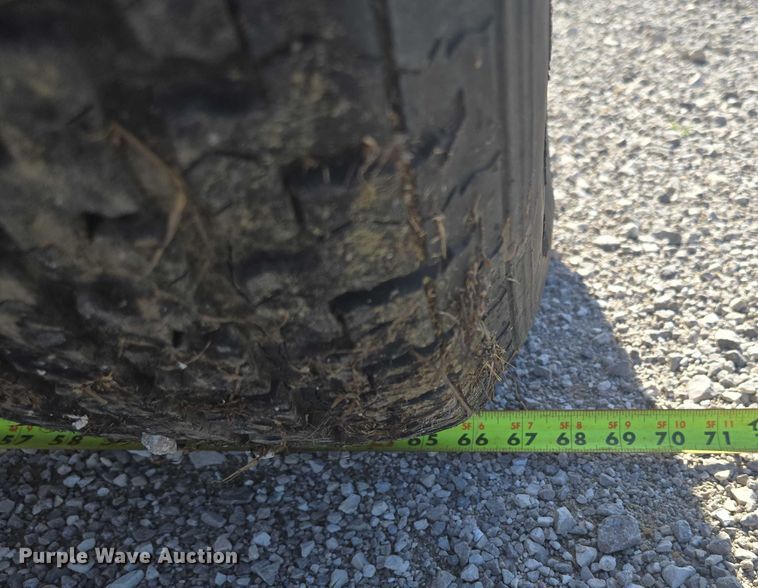 image for item EN3901 1999 Ingersoll Rand P185WD air compressor