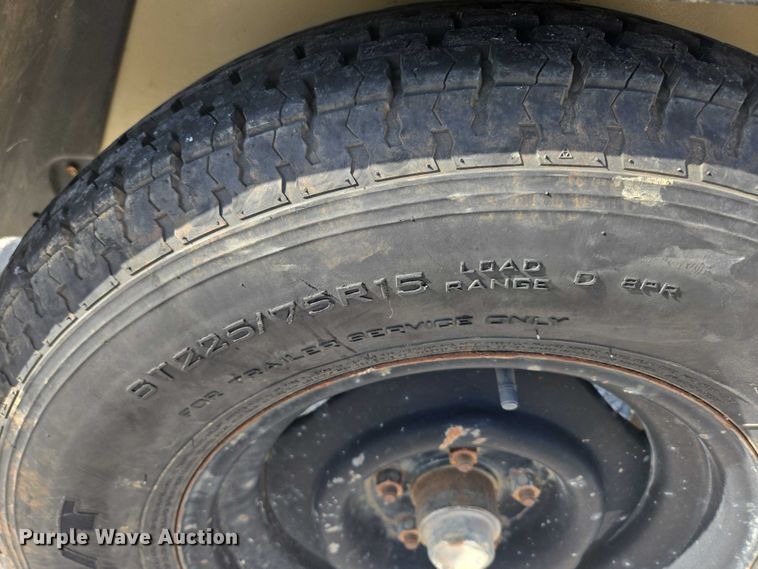 image for item EN3901 1999 Ingersoll Rand P185WD air compressor