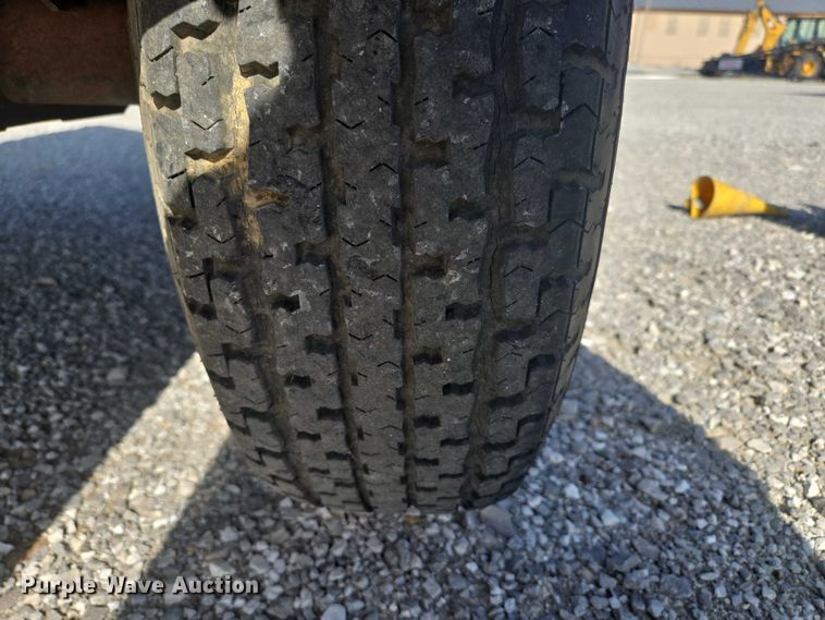 image for item EN3901 1999 Ingersoll Rand P185WD air compressor