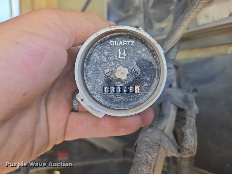 image for item EN3901 1999 Ingersoll Rand P185WD air compressor