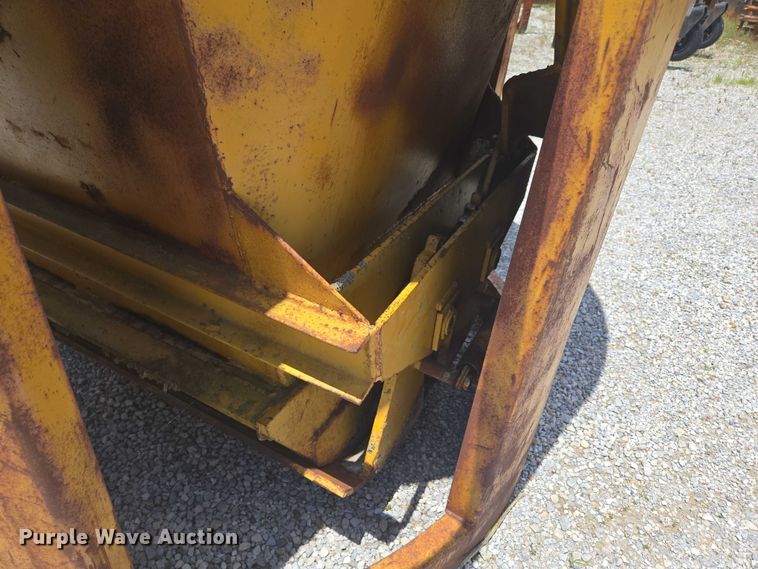 image for item EN3904 (2) Gar-Bro Equipment 460 D concrete buckets