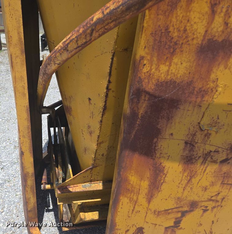 image for item EN3904 (2) Gar-Bro Equipment 460 D concrete buckets