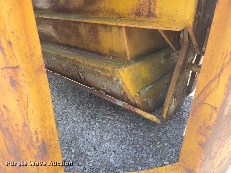 image for item EN3904 (2) Gar-Bro Equipment 460 D concrete buckets
