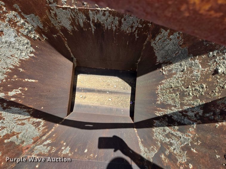 image for item EN3904 (2) Gar-Bro Equipment 460 D concrete buckets