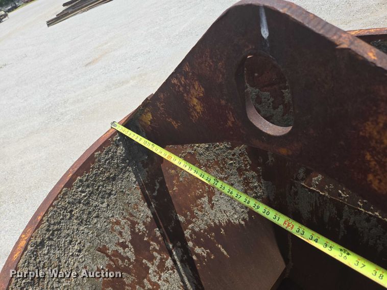 image for item EN3904 (2) Gar-Bro Equipment 460 D concrete buckets