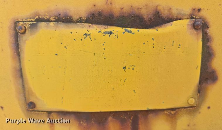 image for item EN3904 (2) Gar-Bro Equipment 460 D concrete buckets