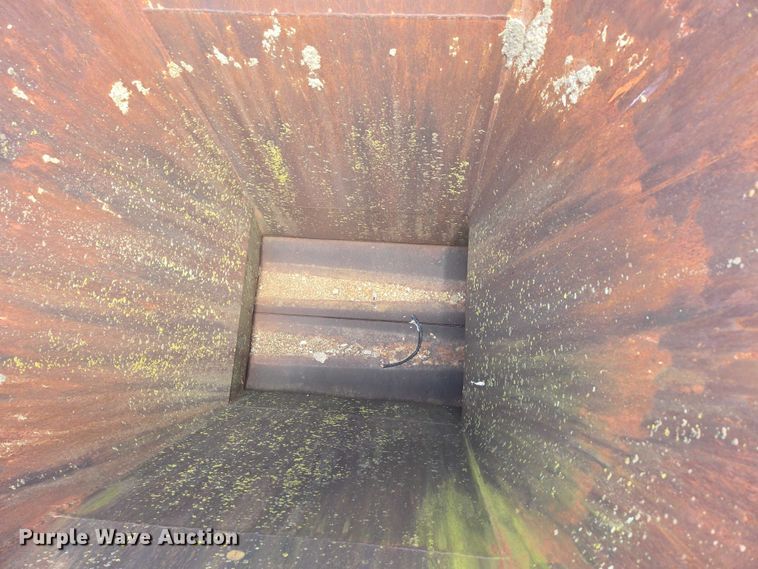 image for item EN3904 (2) Gar-Bro Equipment 460 D concrete buckets