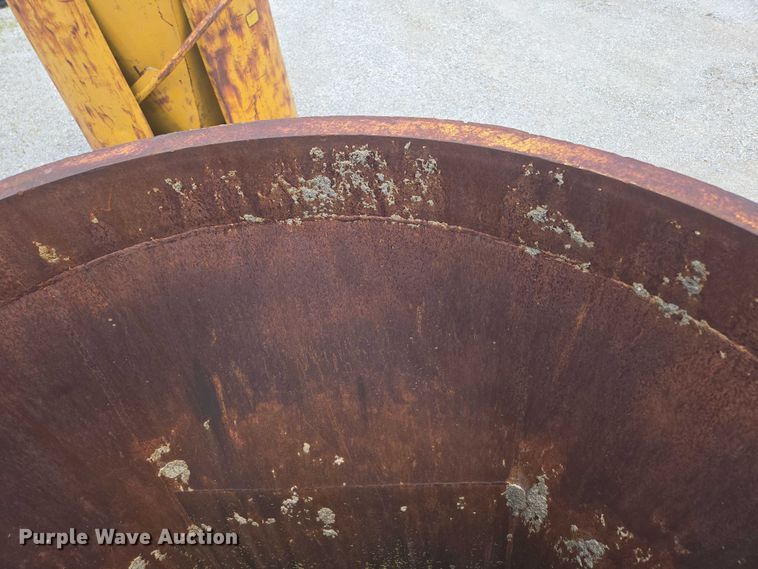 image for item EN3904 (2) Gar-Bro Equipment 460 D concrete buckets