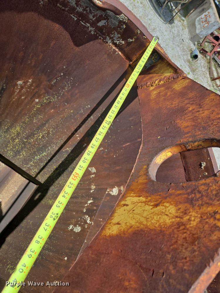 image for item EN3904 (2) Gar-Bro Equipment 460 D concrete buckets