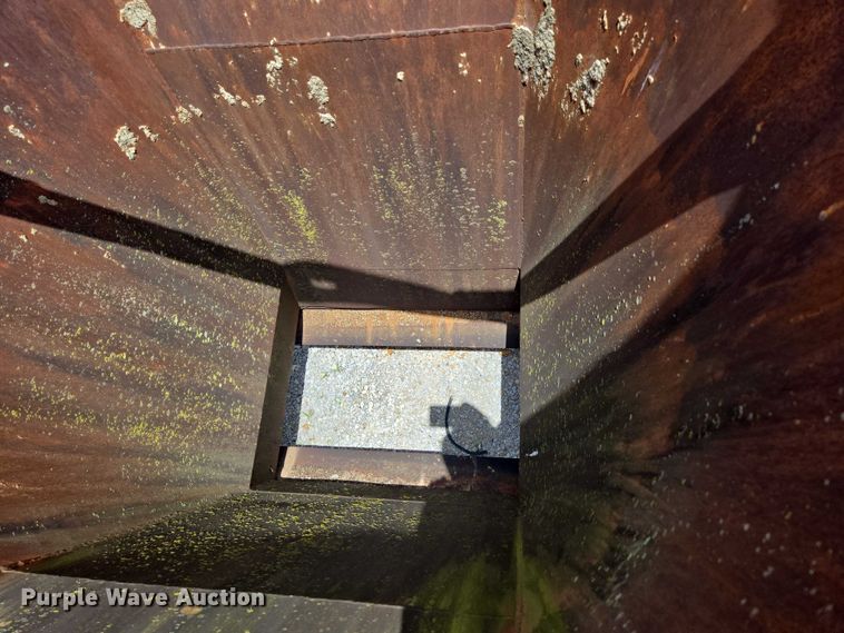 image for item EN3904 (2) Gar-Bro Equipment 460 D concrete buckets