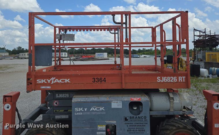 image for item EN3908 2013 Skyjack SJ6826 RT scissor lift