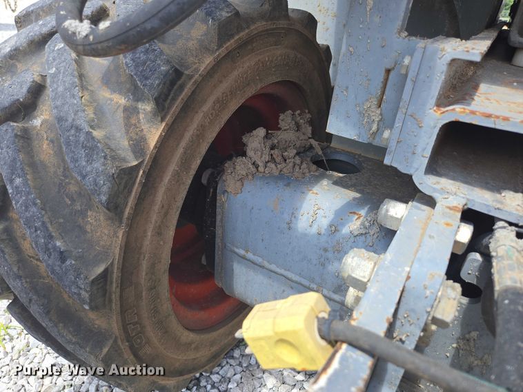 image for item EN3908 2013 Skyjack SJ6826 RT scissor lift