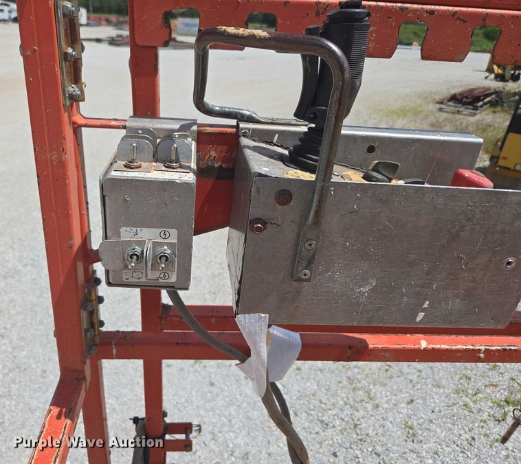 image for item EN3908 2013 Skyjack SJ6826 RT scissor lift